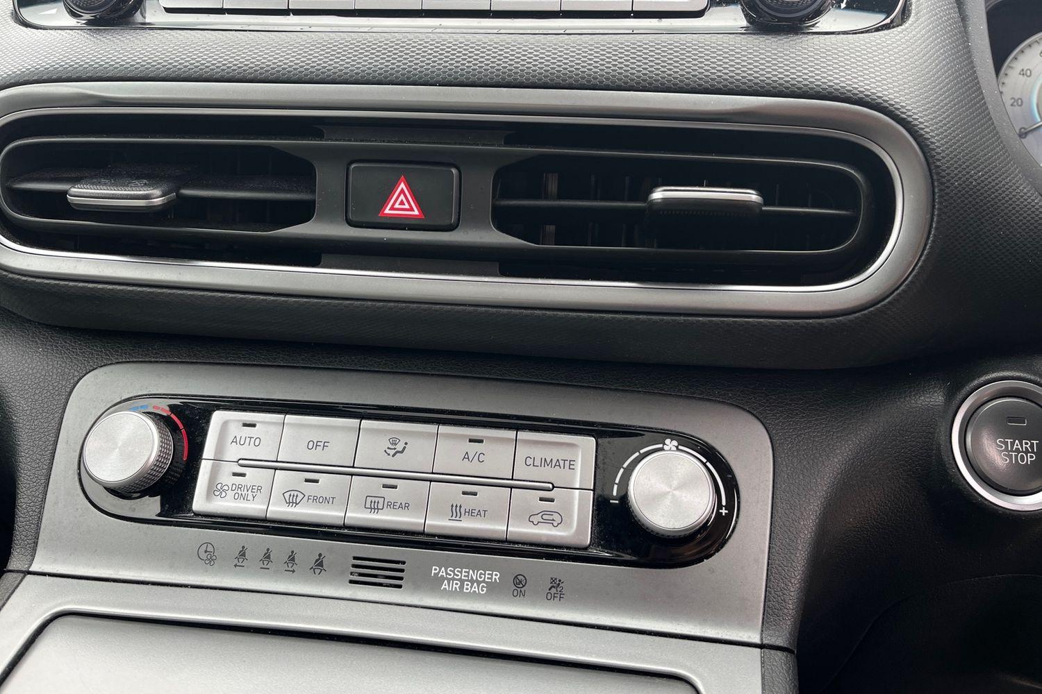 Hyundai KONA Photo 37