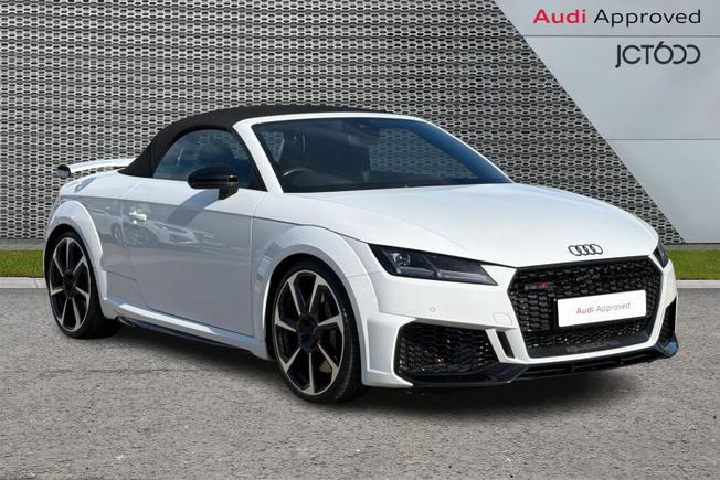 AUDI Tt Rs Photo 1