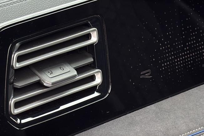 VOLKSWAGEN Tiguan Photo 45