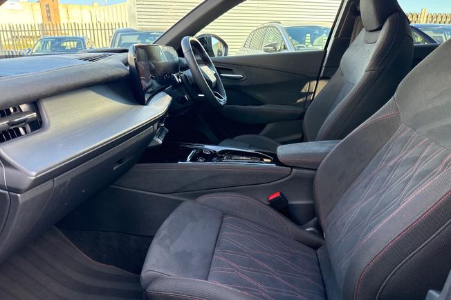 AUDI Q3 Photo 47