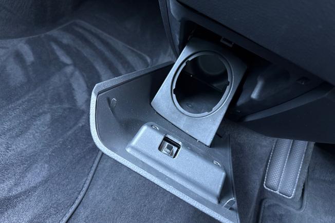 VOLKSWAGEN Caravelle Photo 32