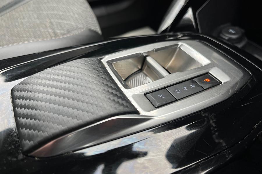 Peugeot 2008 Photo autoimg-fedd90b2f2dc9fbeaa4bbaf15dc3b0b1f35c55be.jpg