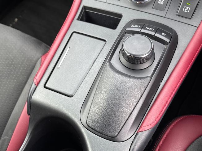 Lexus CT Photo 33