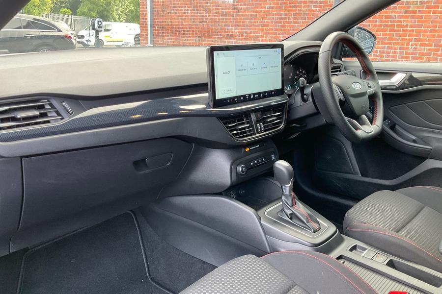 Ford Focus Photo autoimg-fedfaa658821aa88c99f9a25dab886327e9c4022.jpg