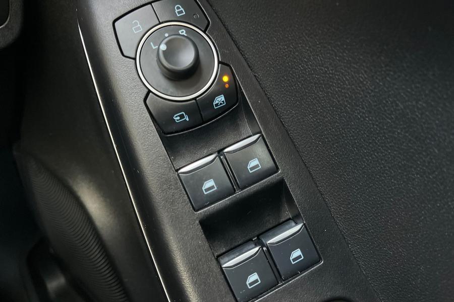 Ford PUMA Photo autoimg-fee1cbc6d1e15f7c4d56d4cdf9b1825e8bc69b9a.jpg