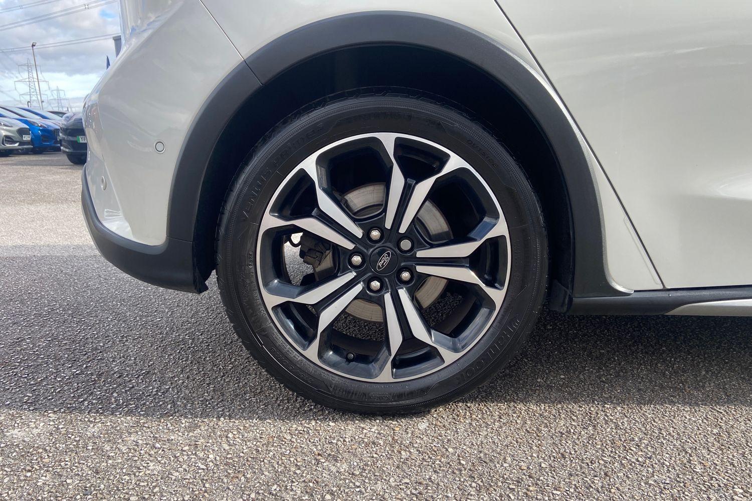 Ford FOCUS Photo 23