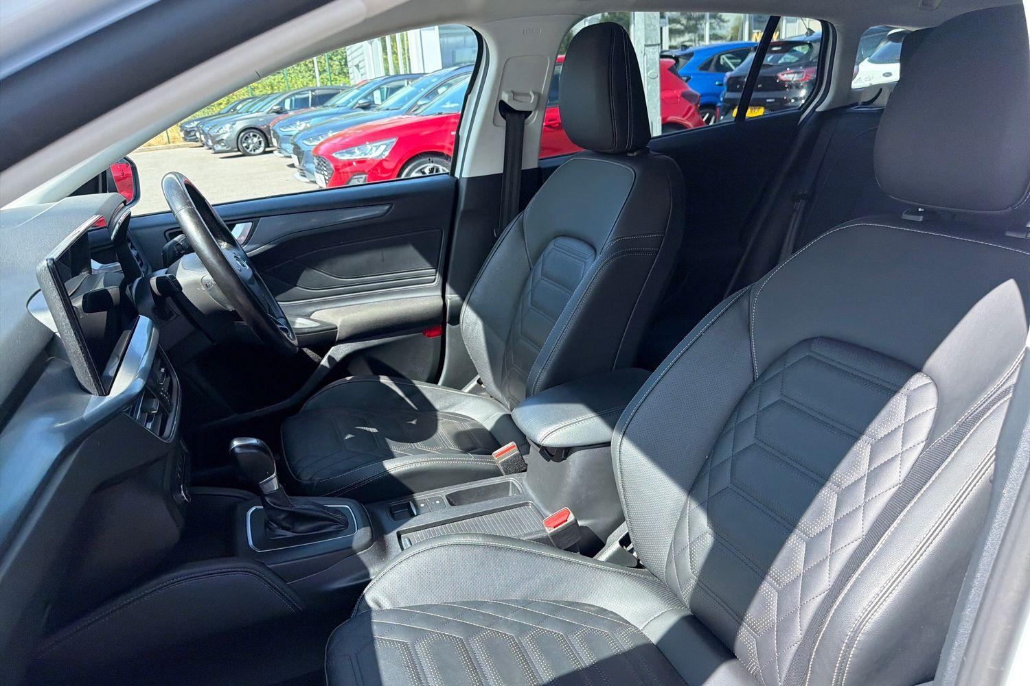 Ford FOCUS Photo 18