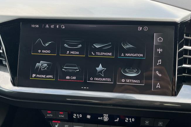 AUDI Q4 E-Tron Photo 13