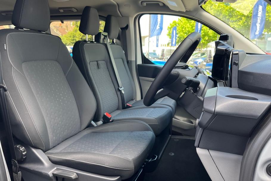 Used Ford TOURNEO CUSTOM WR26PJO 15
