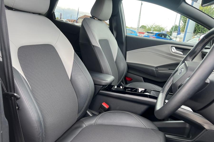 Ford PUMA Photo autoimg-feec601ba39f8a719f7822ee39b53a497fbcf285.jpg