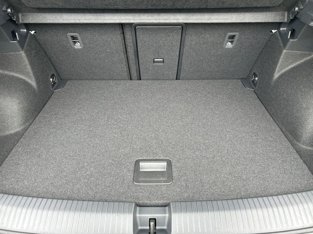 Volkswagen T-Roc Photo autoimg-feed519a6b1a72972ff2dd9e7d567b26374bc26d.jpg