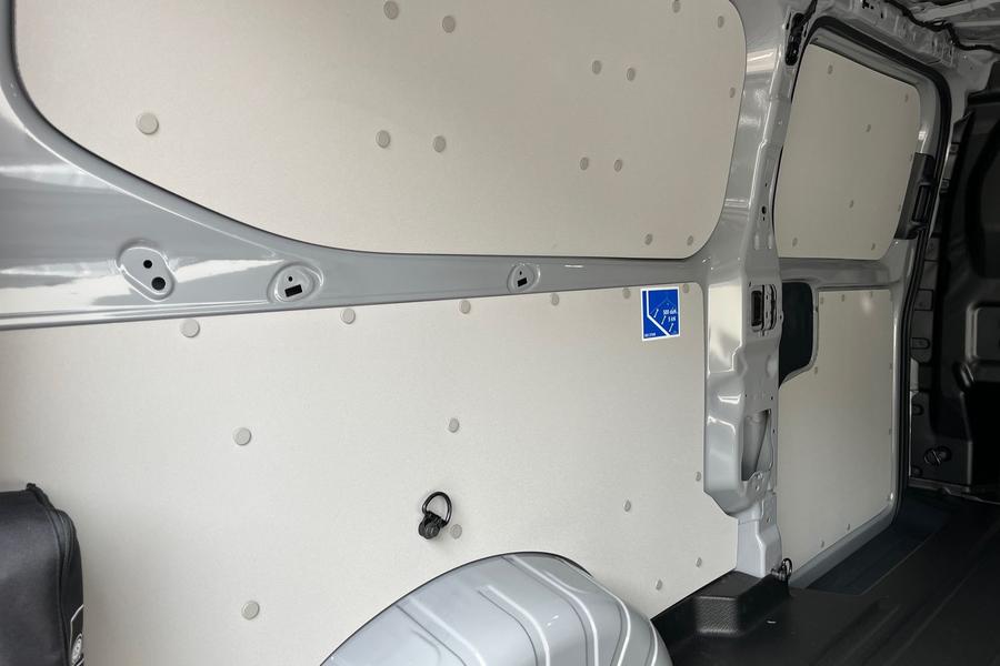 Ford TRANSIT CUSTOM Photo autoimg-feef6bfd96e6952889be4894594a5302c53d00be.jpg