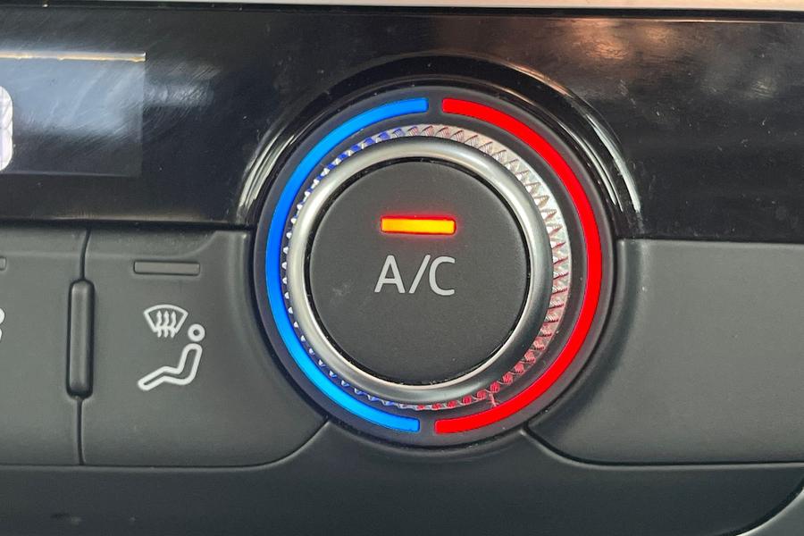 Audi Q3 Photo autoimg-feefeced0019f8656100937be0bf498b5488c5fc.jpg