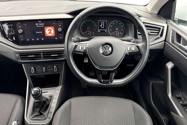 VOLKSWAGEN Polo Photo 11