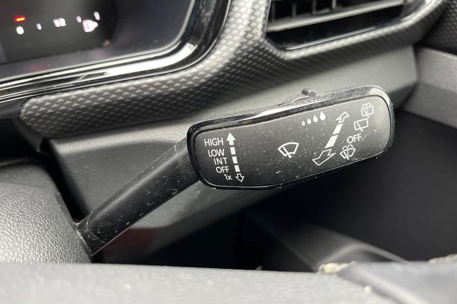 Volkswagen T-CROSS Photo autoimg-fef4c6f3fcea490bcfababa082fe8680431a6922.jpg