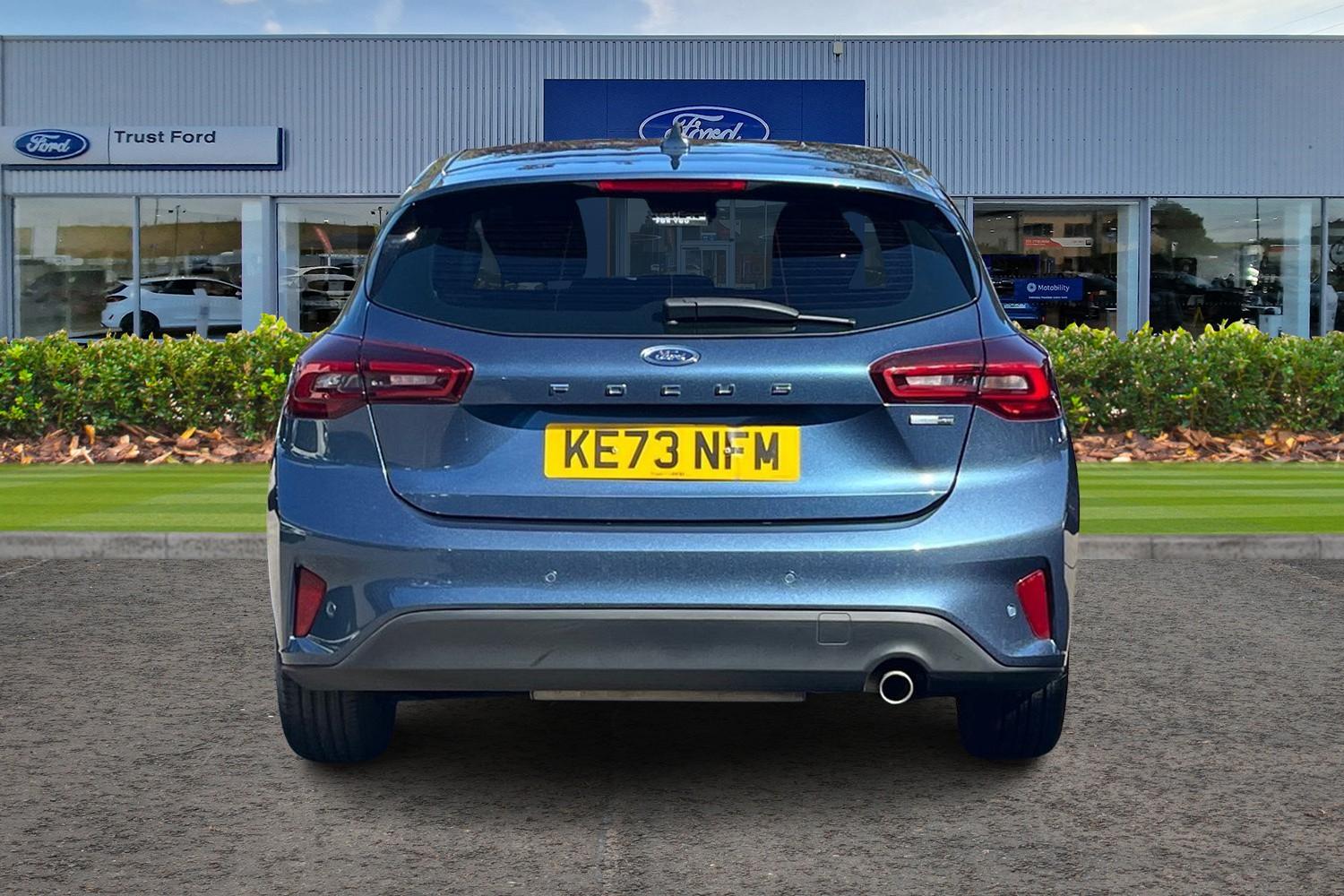 Ford Focus Photo 6