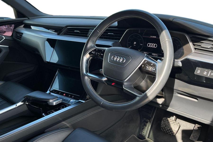 Audi e-tron Photo autoimg-fef920a5f183e904cf1c862ec0546cdb39b66a58.jpg