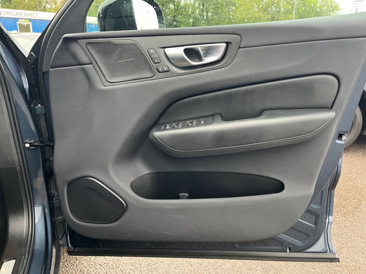 Volvo XC60 Photo 27