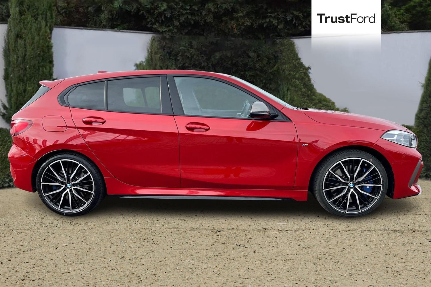 BMW 1 Series Photo 2