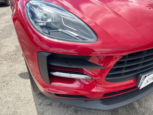PORSCHE Macan Photo 35