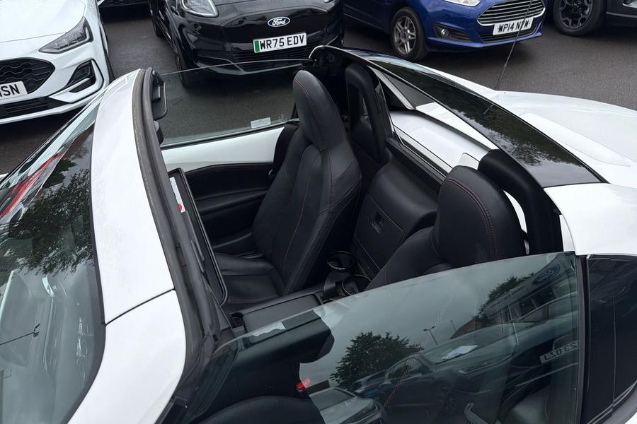 Mazda MX-5 Photo autoimg-fefe450ac397959af3442d03f9e0246b4469f14a.jpg