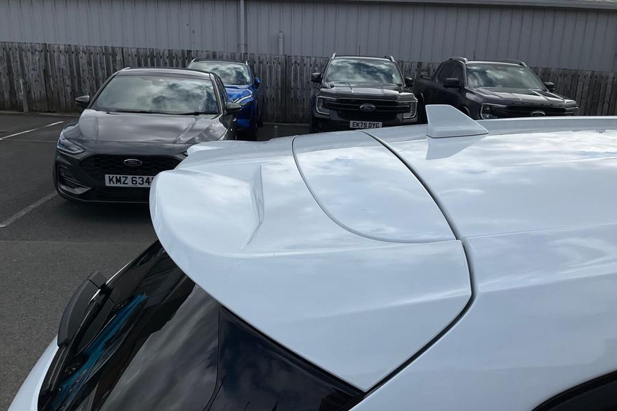 Ford Focus Photo autoimg-ff08e884f343f84f1d2bcd9c44b1676e070f3643.jpg