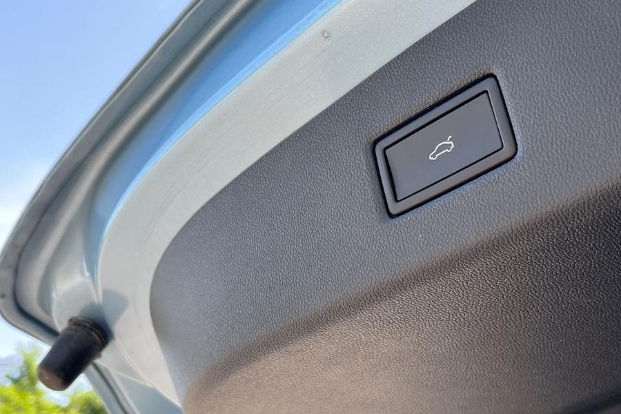 Ford Explorer Photo autoimg-ff13e76c5fc1c8e43319b03ebc15f0932b12898e.jpg