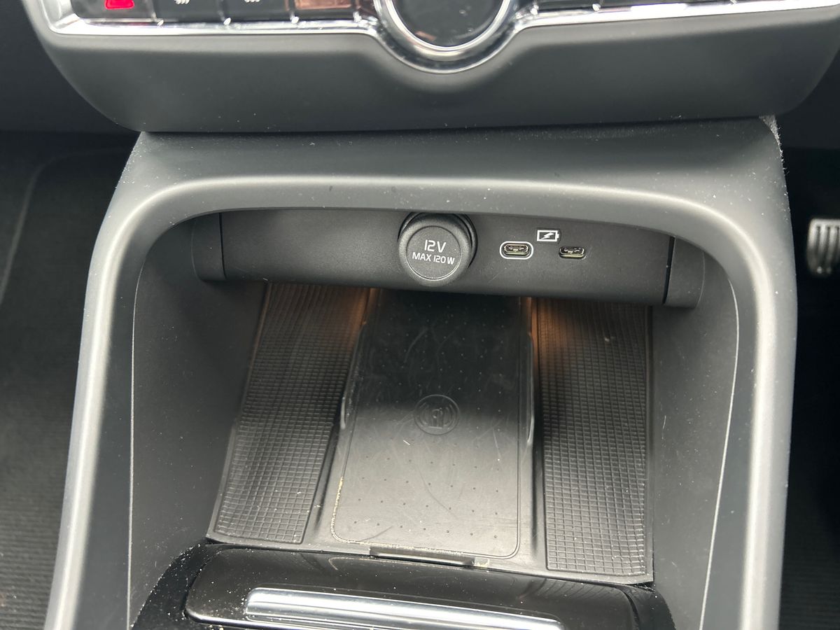 Volvo XC40 Photo 32