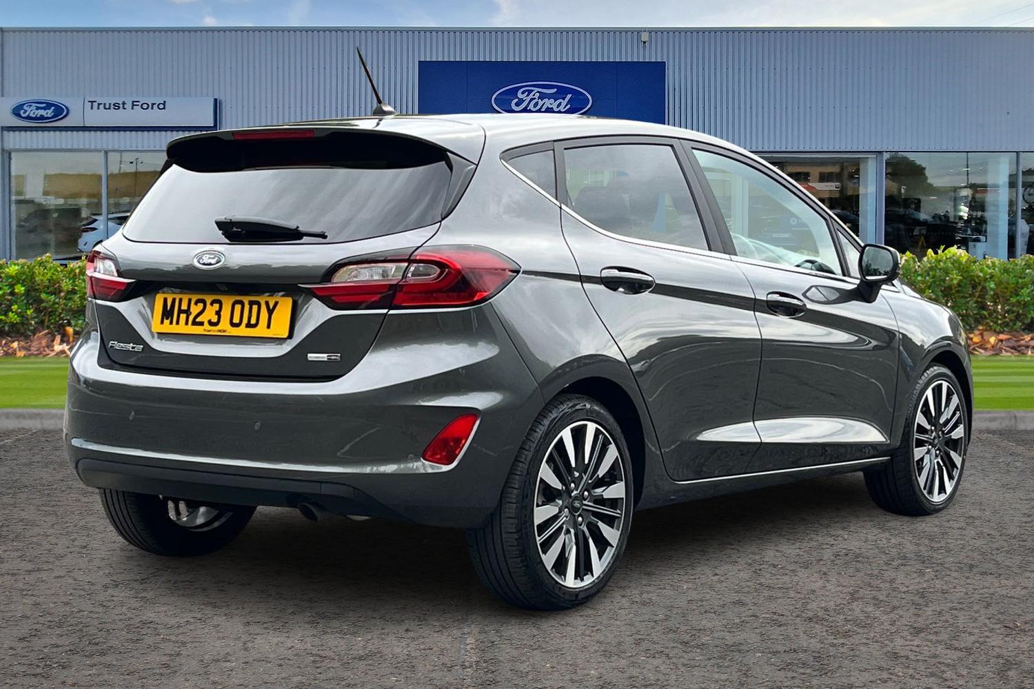 Ford FIESTA Photo 3