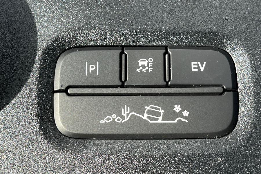 Ford RANGER Photo autoimg-ff172b6fa8a2874ec242ffc3b1c4fa47cb843bb1.jpg
