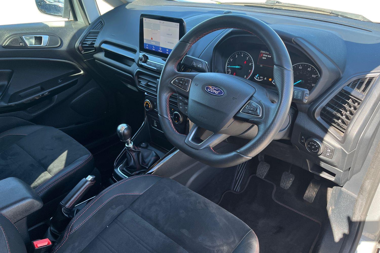 Ford ECOSPORT Photo 8