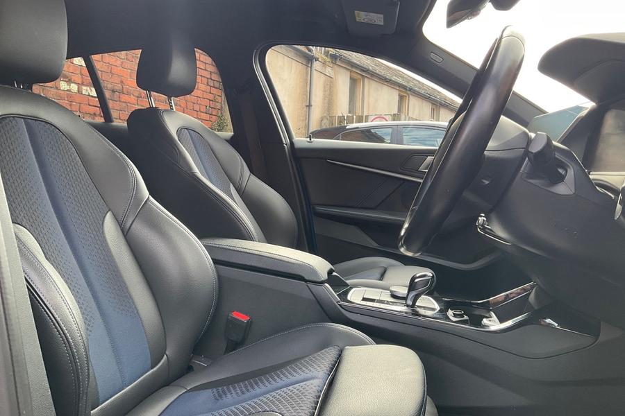 BMW 1 SERIES Photo autoimg-ff1c3d918fa887dc53e2e6801e6c7b419ab56cfd.jpg