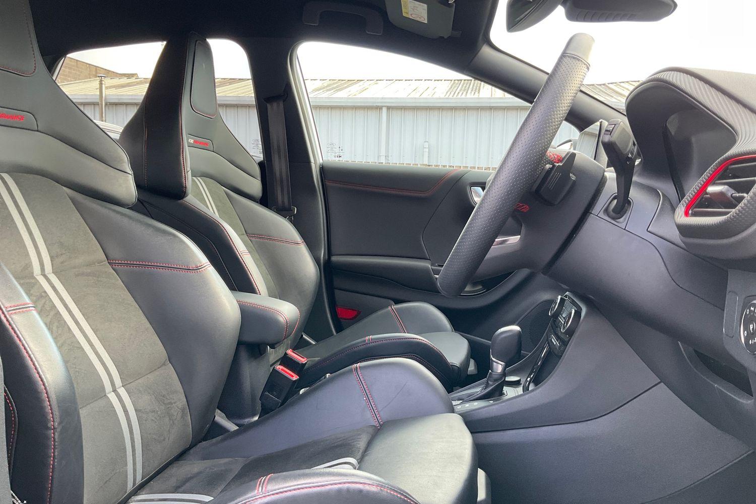 Ford PUMA Photo 16