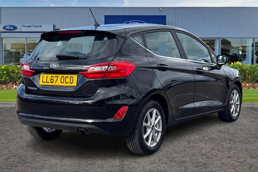 Ford FIESTA Photo autoimg-ff2753524f55e7b7ef1ff3be22a3af5d1d580dfa.jpg