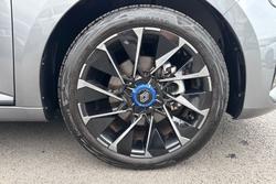 RENAULT Clio Photo 5