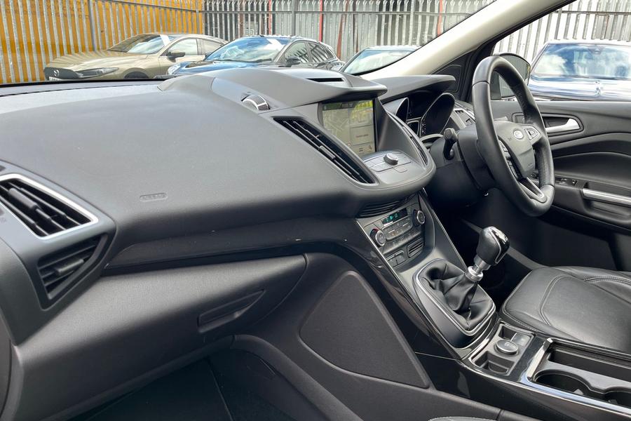 Ford KUGA Photo autoimg-ff2a86a3d28cba45a32e3593a43a4c412faaeefd.jpg