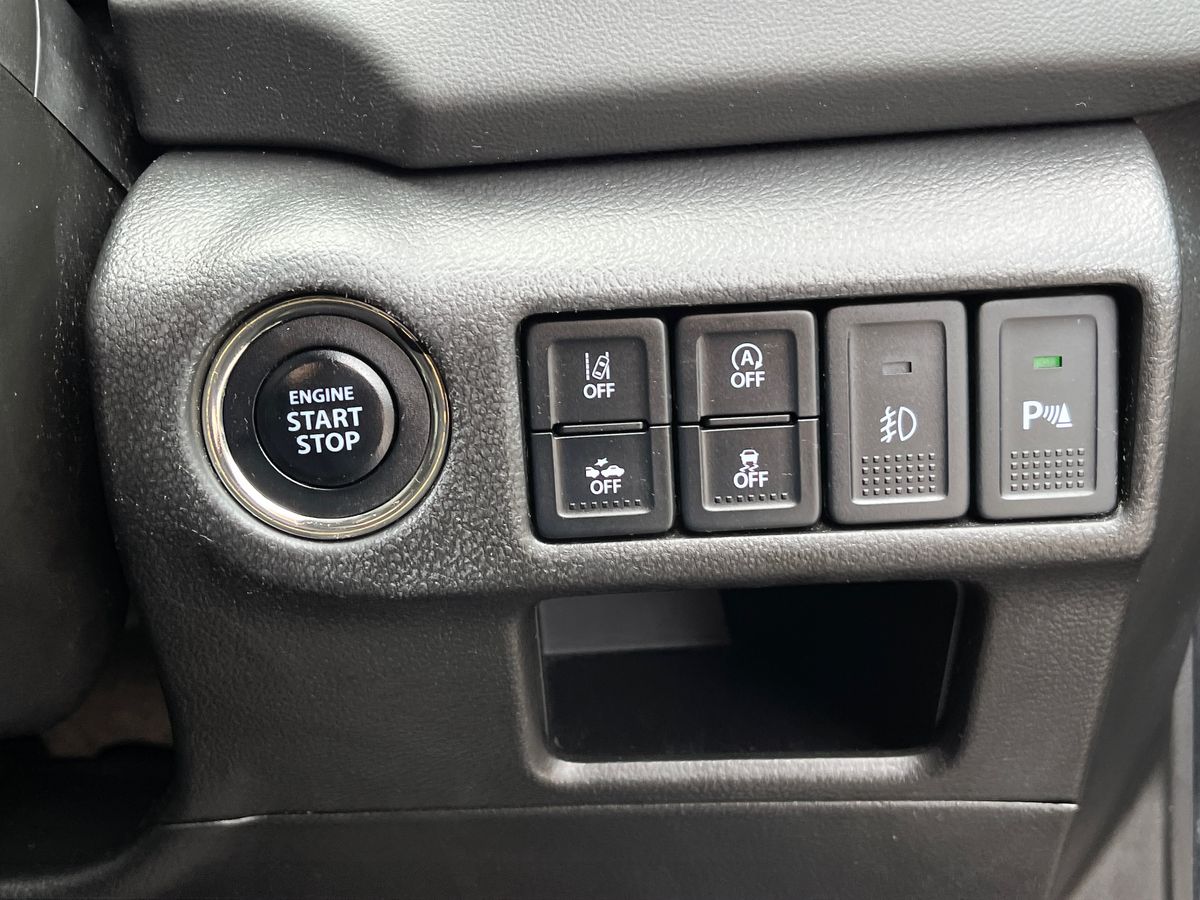 Suzuki S-Cross Photo 29