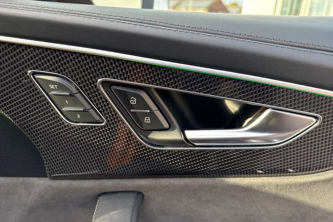Audi SQ8 Photo 37