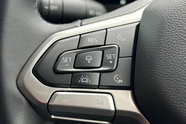 VOLKSWAGEN  Transporter Photo 16