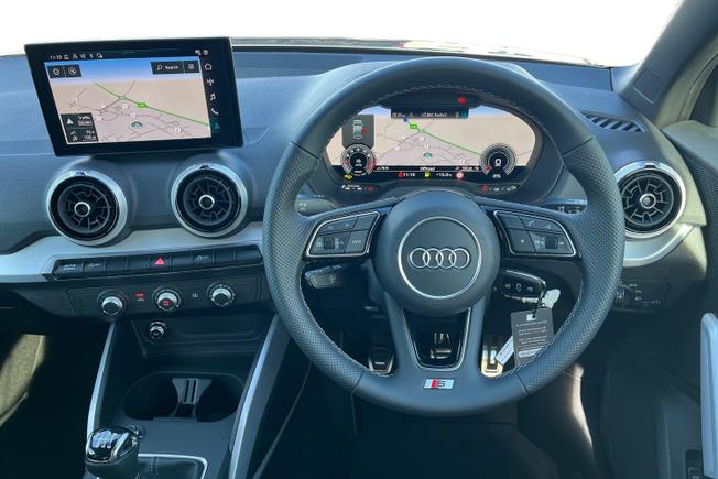 AUDI  Q2  Photo 11