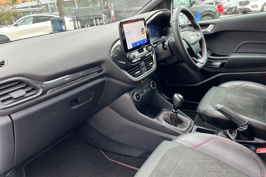 Ford Fiesta Photo autoimg-ff3118add1faf090735c5d6534e50f4153437de9.jpg