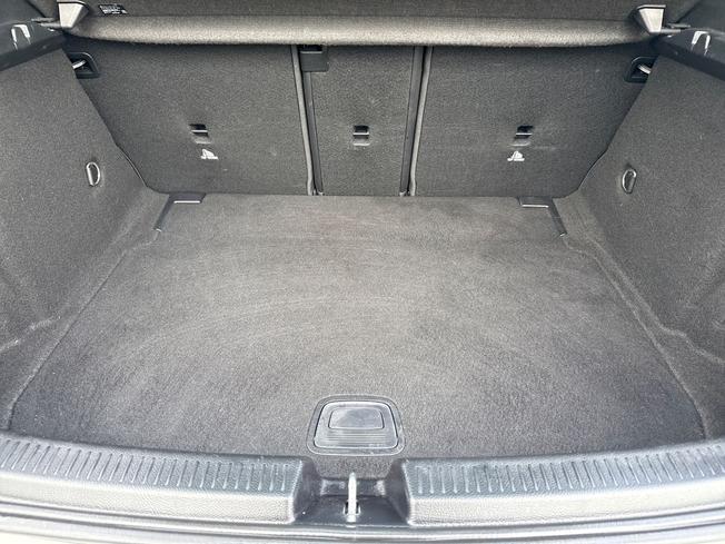 Mercedes-Benz A Class Photo 12