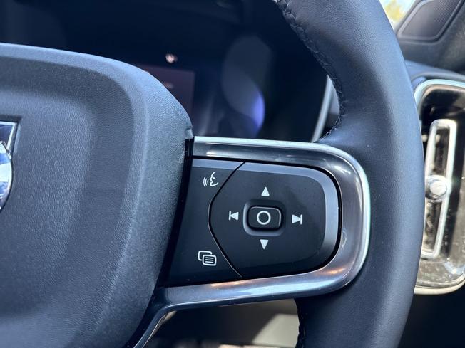 VOLVO Xc40 Photo 17
