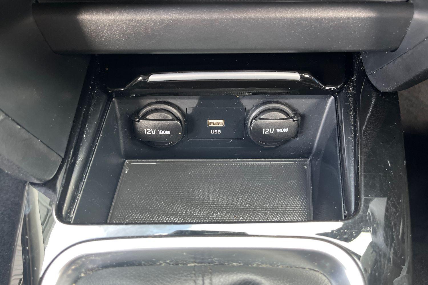 Kia XCEED Photo 31
