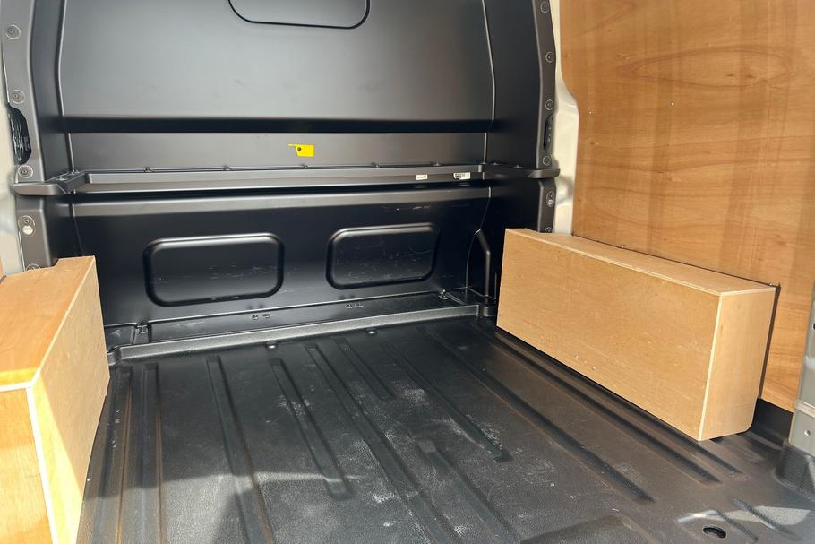 Used Ford TRANSIT CUSTOM LB75VGL 4