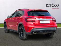MERCEDES-BENZ Gla Photo 3