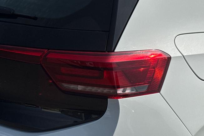 VOLKSWAGEN ID.3 Photo 18