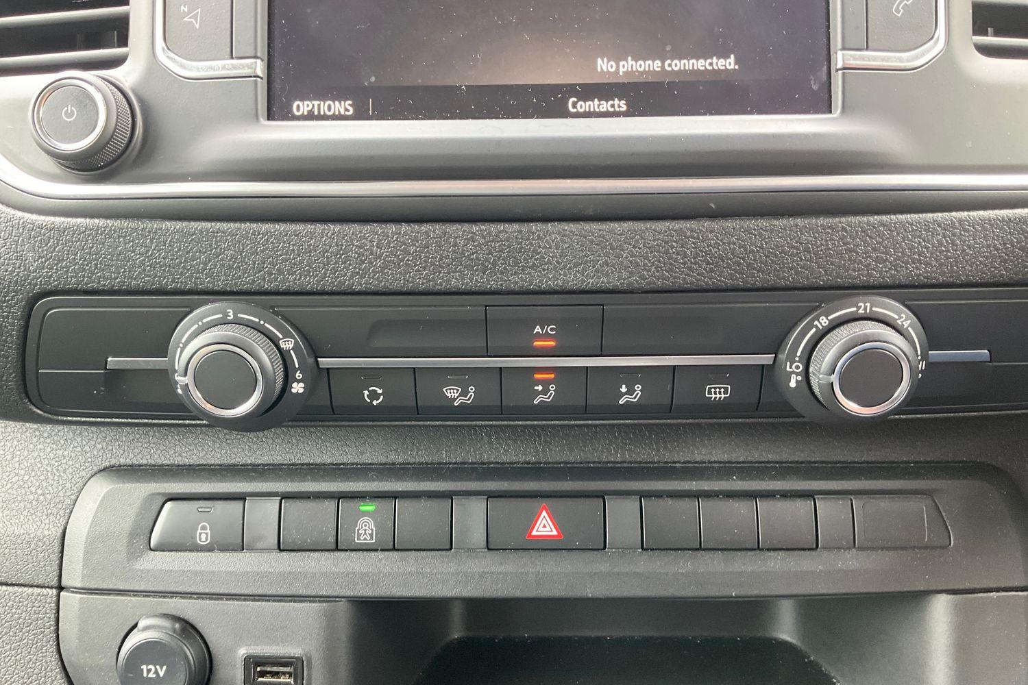 Vauxhall VIVARO LIFE Photo 27