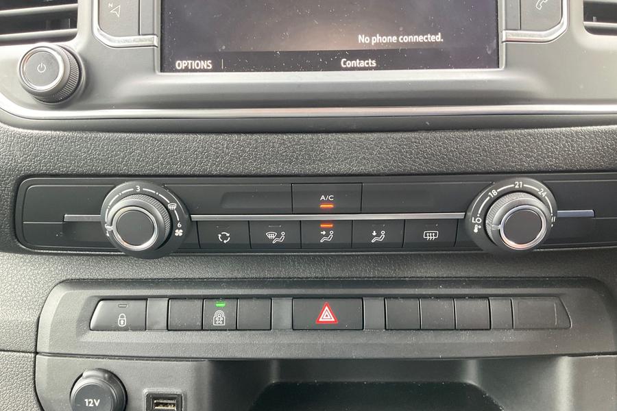 Vauxhall VIVARO LIFE Photo autoimg-ff42617422bef16585185fd236dde11bbfa49b3c.jpg