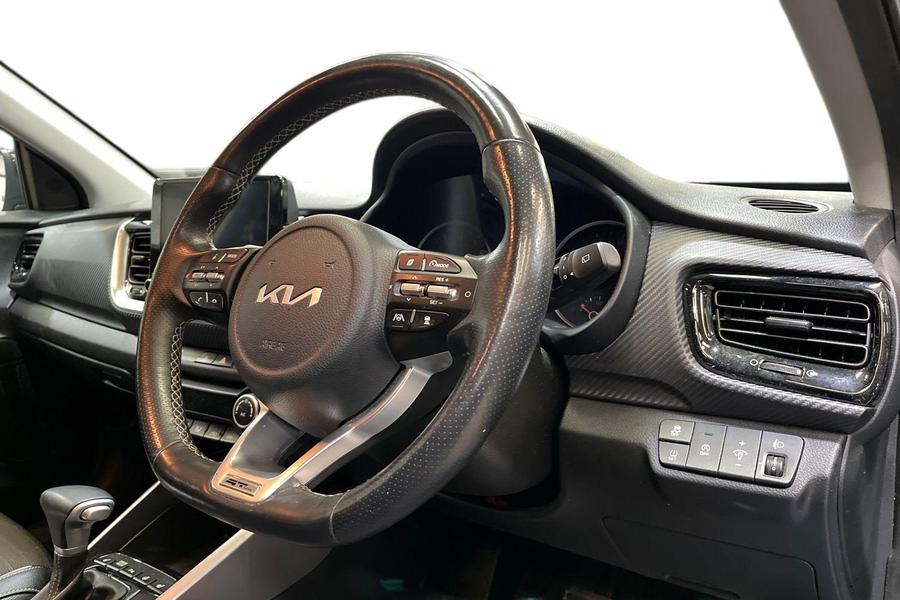 Kia STONIC Photo autoimg-ff42cf8576df21f76b004f71a7267064dd93ffa3.jpg